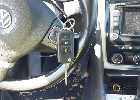 2013 Volkswagen Passat 2.5L Se from USA, damaged, VIN 1VWBP7A33DC110354